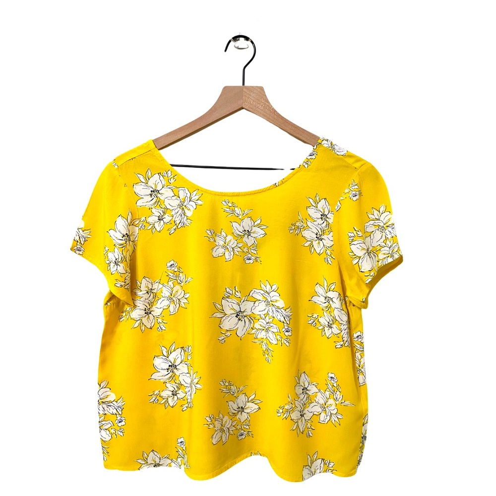 Abercrombie & Fitch Yellow and White Floral Relaxed Fit Size Small